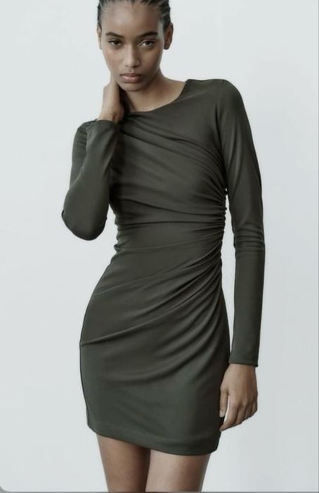 Сукня з драпуванням ,розмір L,маломірить