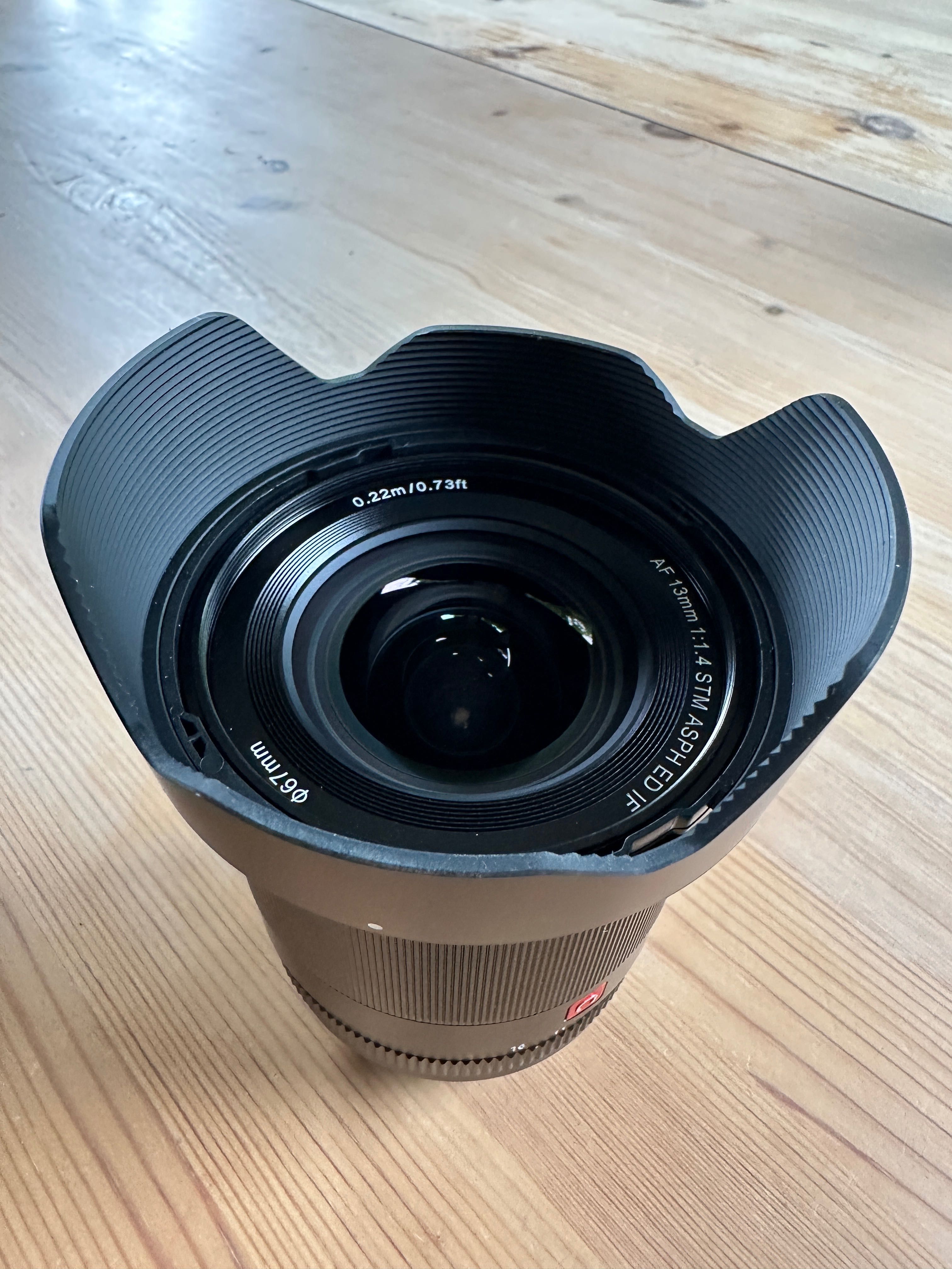 VILTROX 13 1.4 Sony E, stan idealny