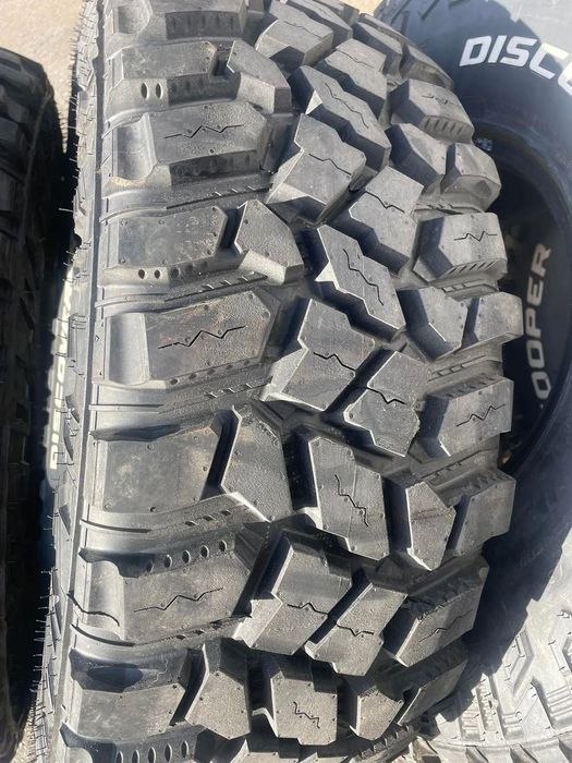 Pneus 35 x 12.50 x 15 cooper discoverer stt pro como novos99% de piso