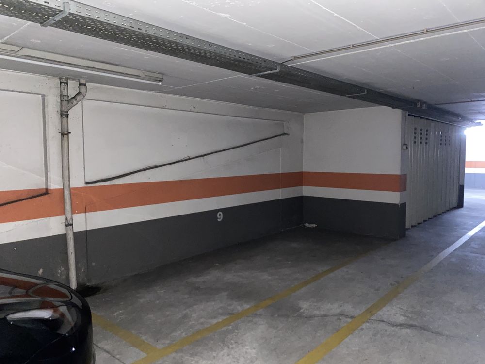 Lugar de Garagem na rua da Nau Catrineta, 12