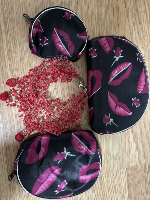 Намисто дитяче ручної роботи,3 косметички