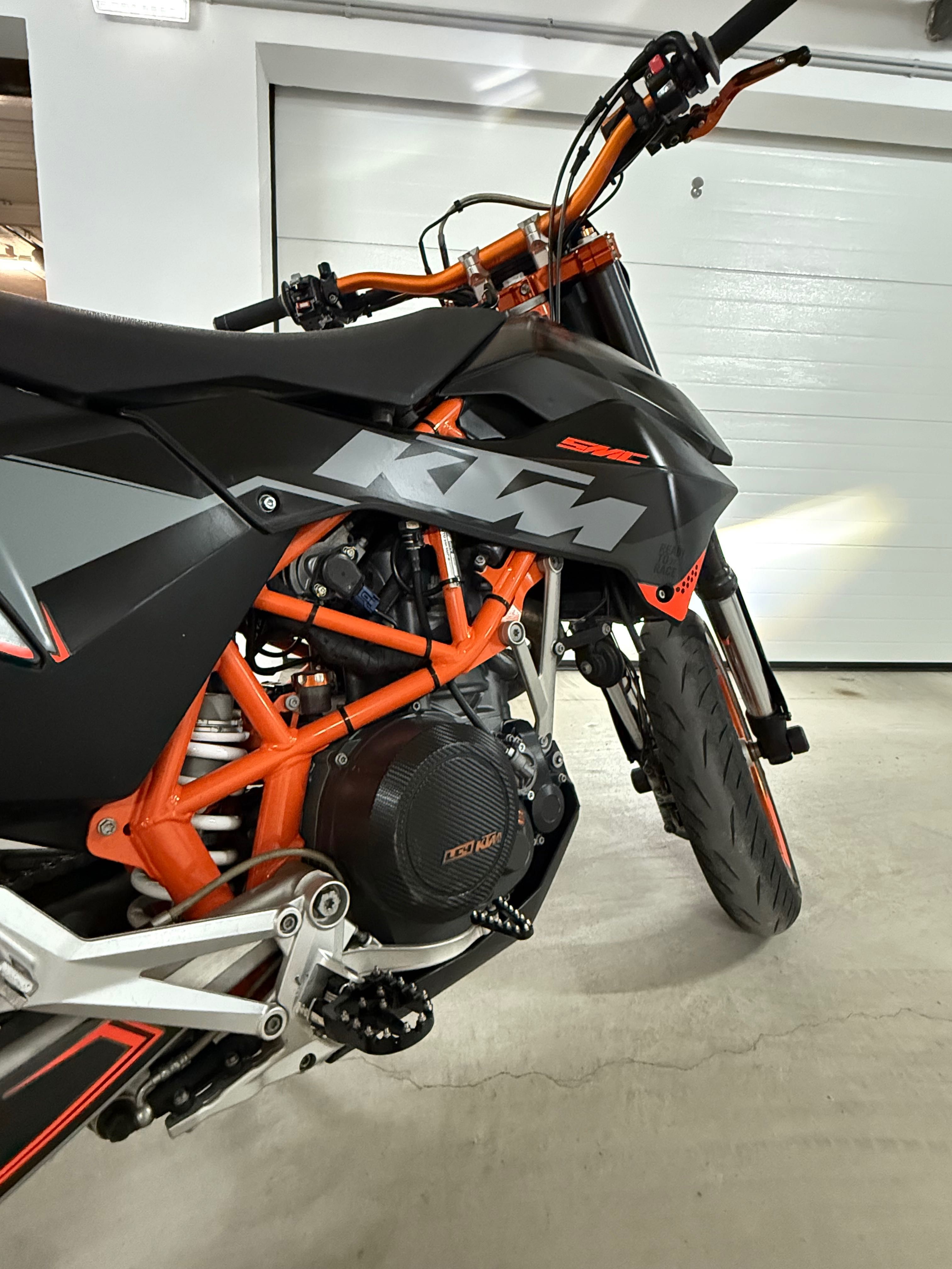 Ktm 690 R super motard