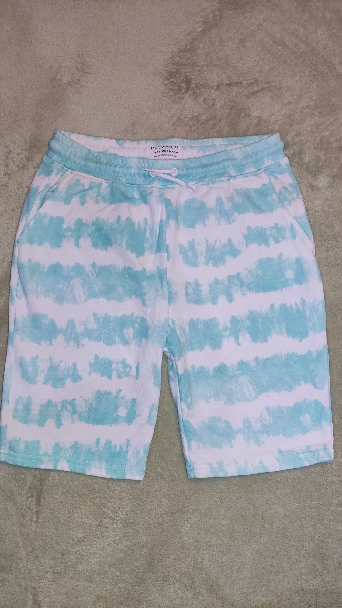 Vendo roupa de rapaz 13/14 anos