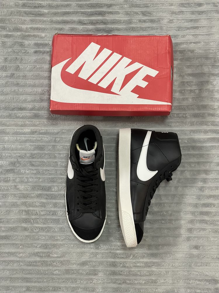 Nike Blazer Novos