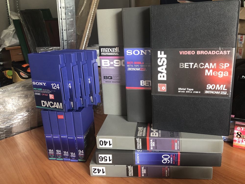 Видеокассеты SVHS, DVCam, Betacam, MiniDV, Катушки 525м