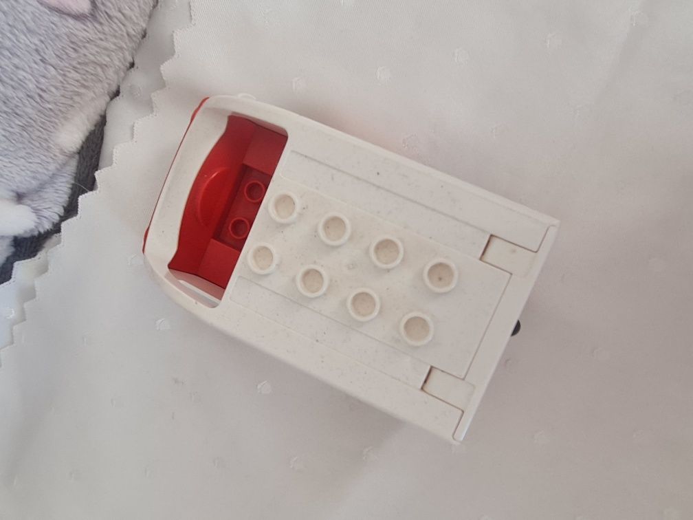 Lego duplo karetka