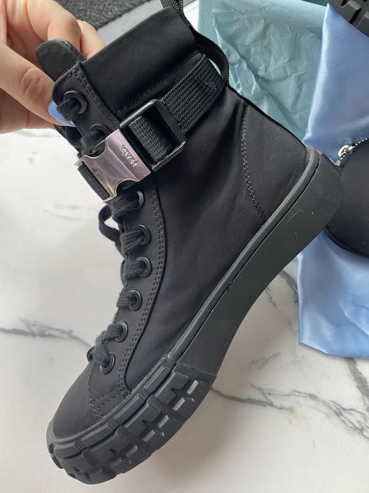 Кеди жіночі prada