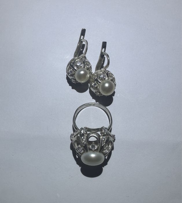 Продам серебряный табор с белым натуральным жемчугом