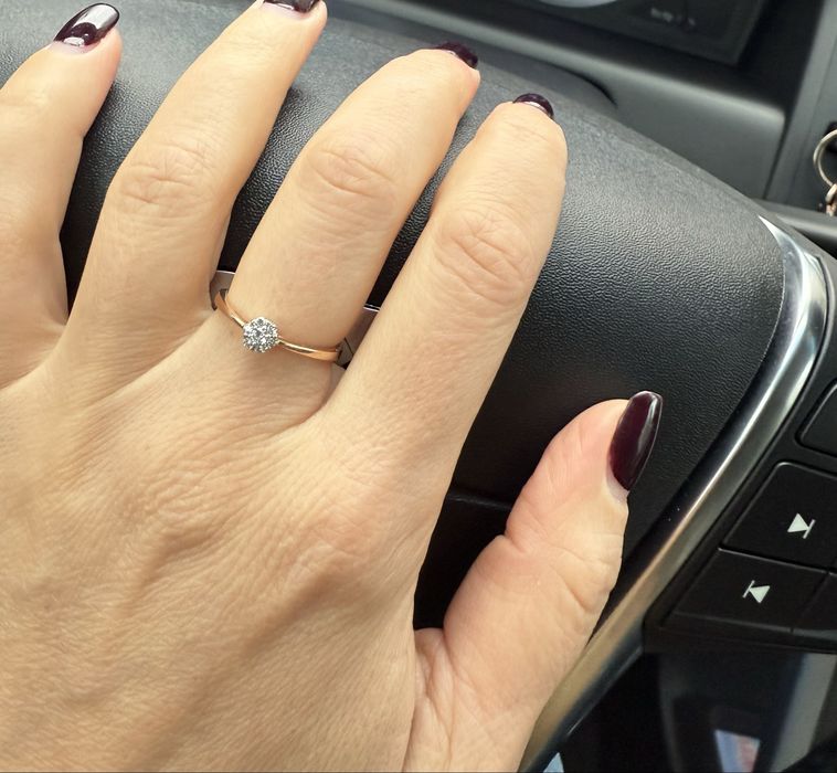 Каблучка з діамантами