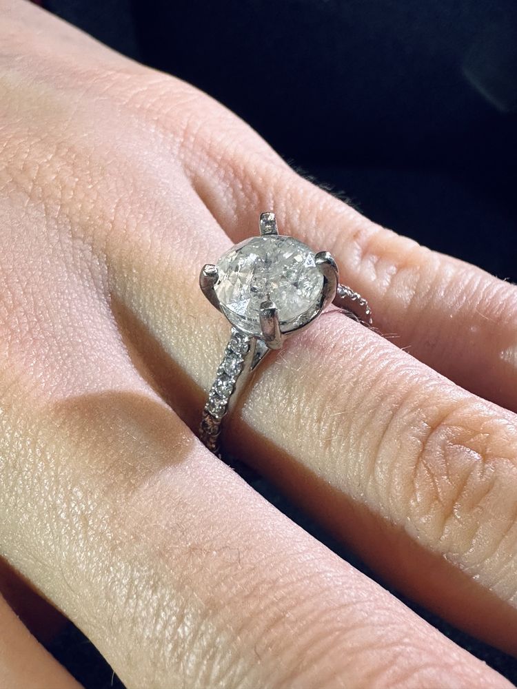 Кольцо из платины с натуральным бриллинатом 2 ct