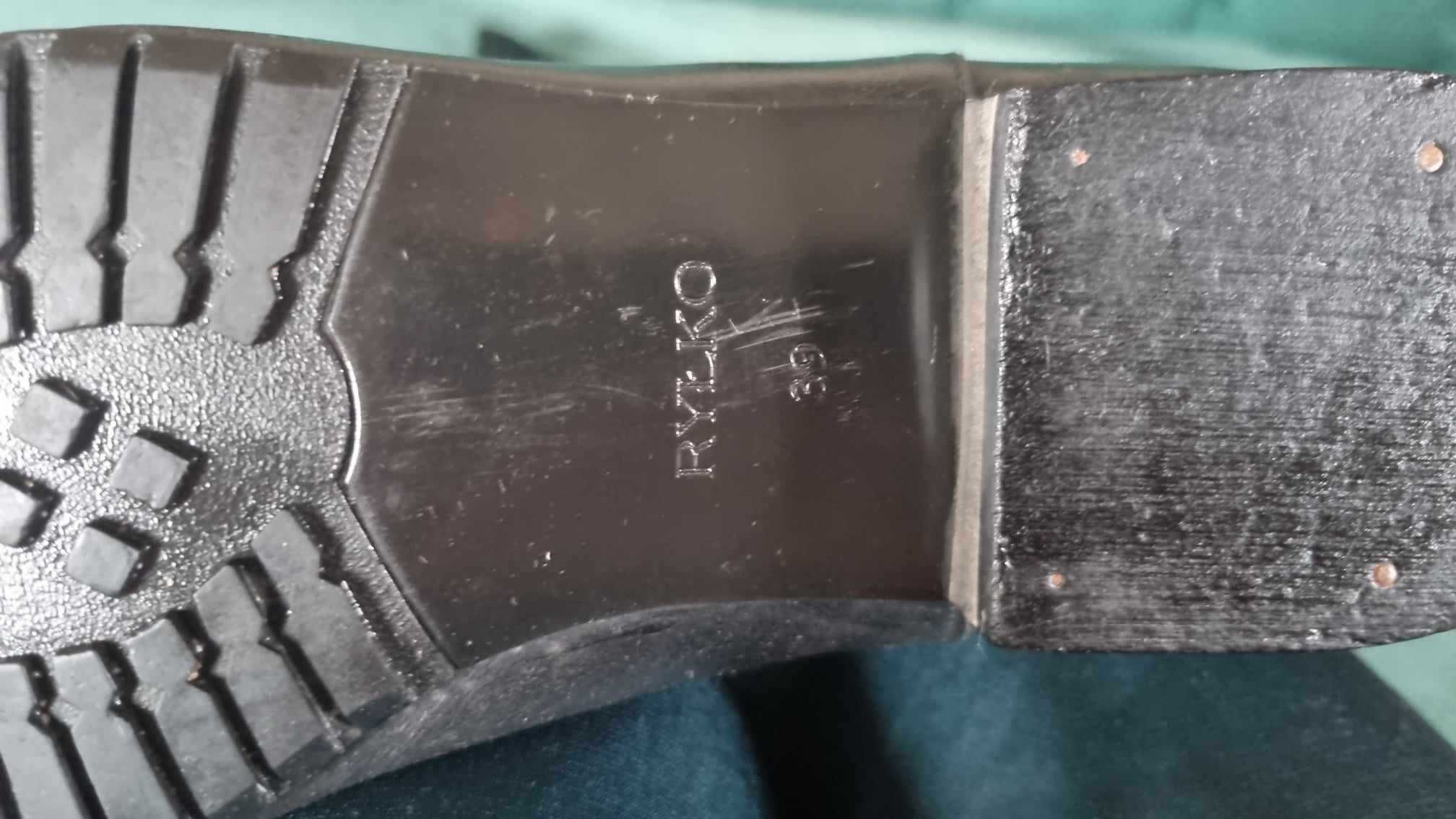 ryłko czarne kozaki rozmiar 39