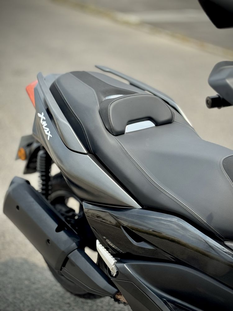 Yamanha XMax 300cc IronMax Black Mate