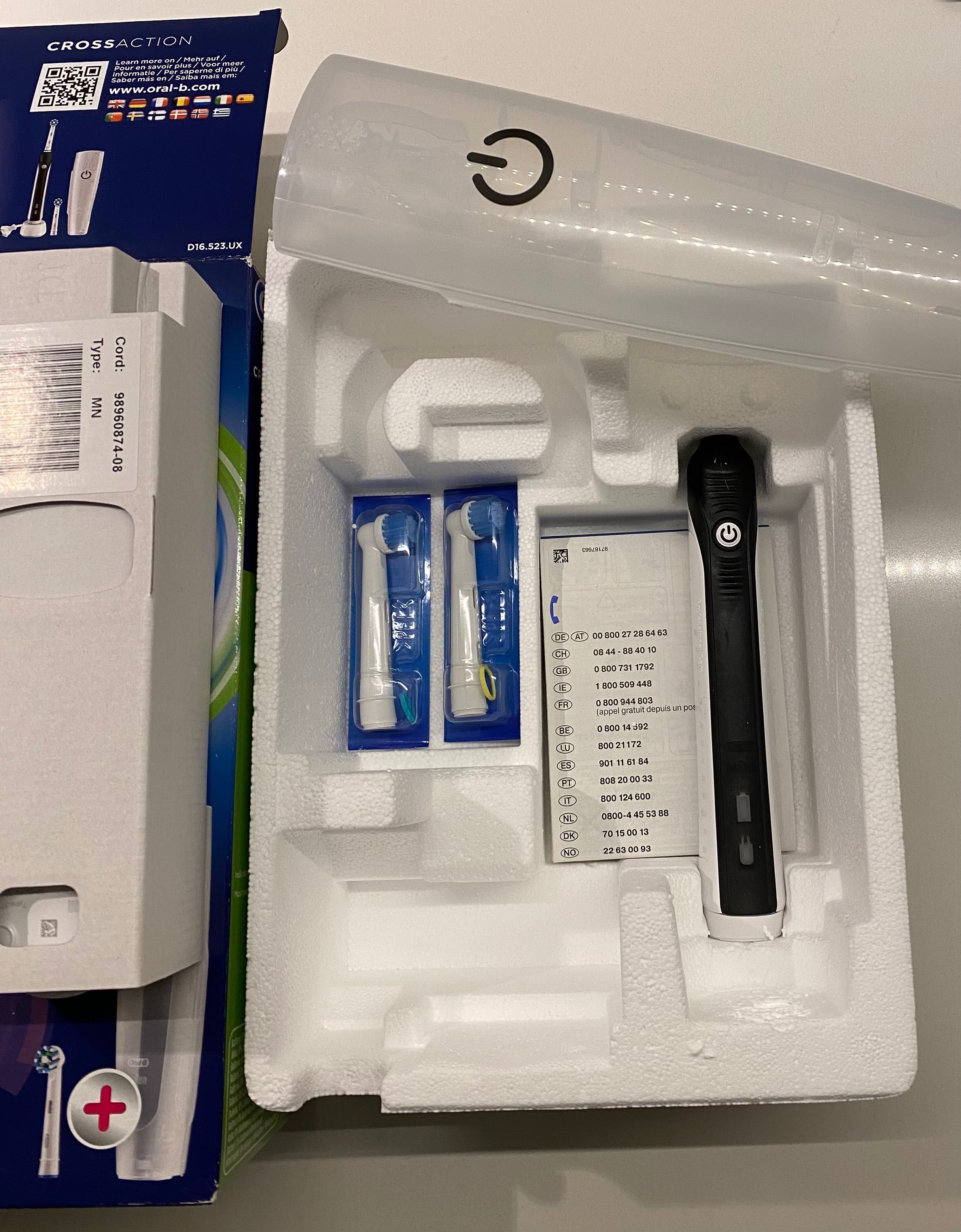 Szczoteczka Elektryczna Oral-B PRO 750 3D Nowa 2-końcówki pokrowiec