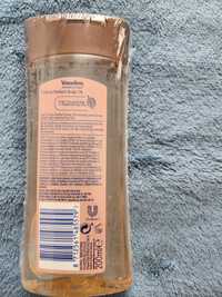 Vaseline Wazelina Essential Moisture Cocoa Radiant z czystym masłem ka