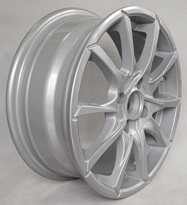 Felgi 15 Toyota Yaris 3 Hyundai i20 Suzuki Swift Kia Rio Mazda 2 54,1