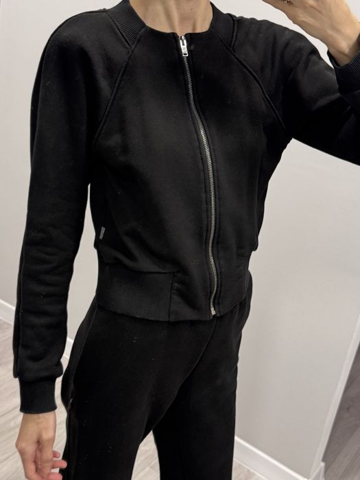 Костюм жіночий