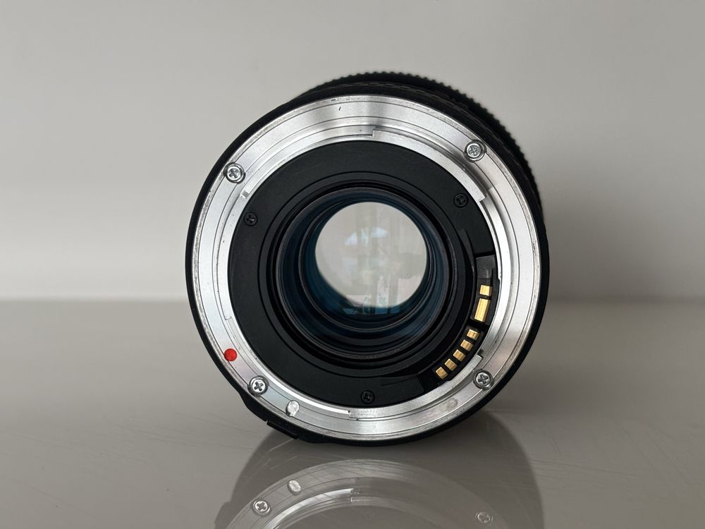 Obiektyw Sigma 105mm f/2.8 DG MACRO - Canon EF