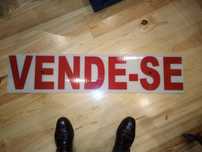 Placa sinalética de   VENDE SE