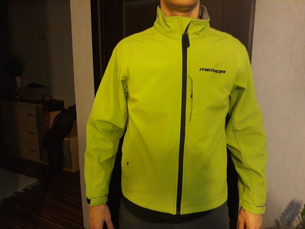 Kurtka softshell Merida z membraną oddychająca