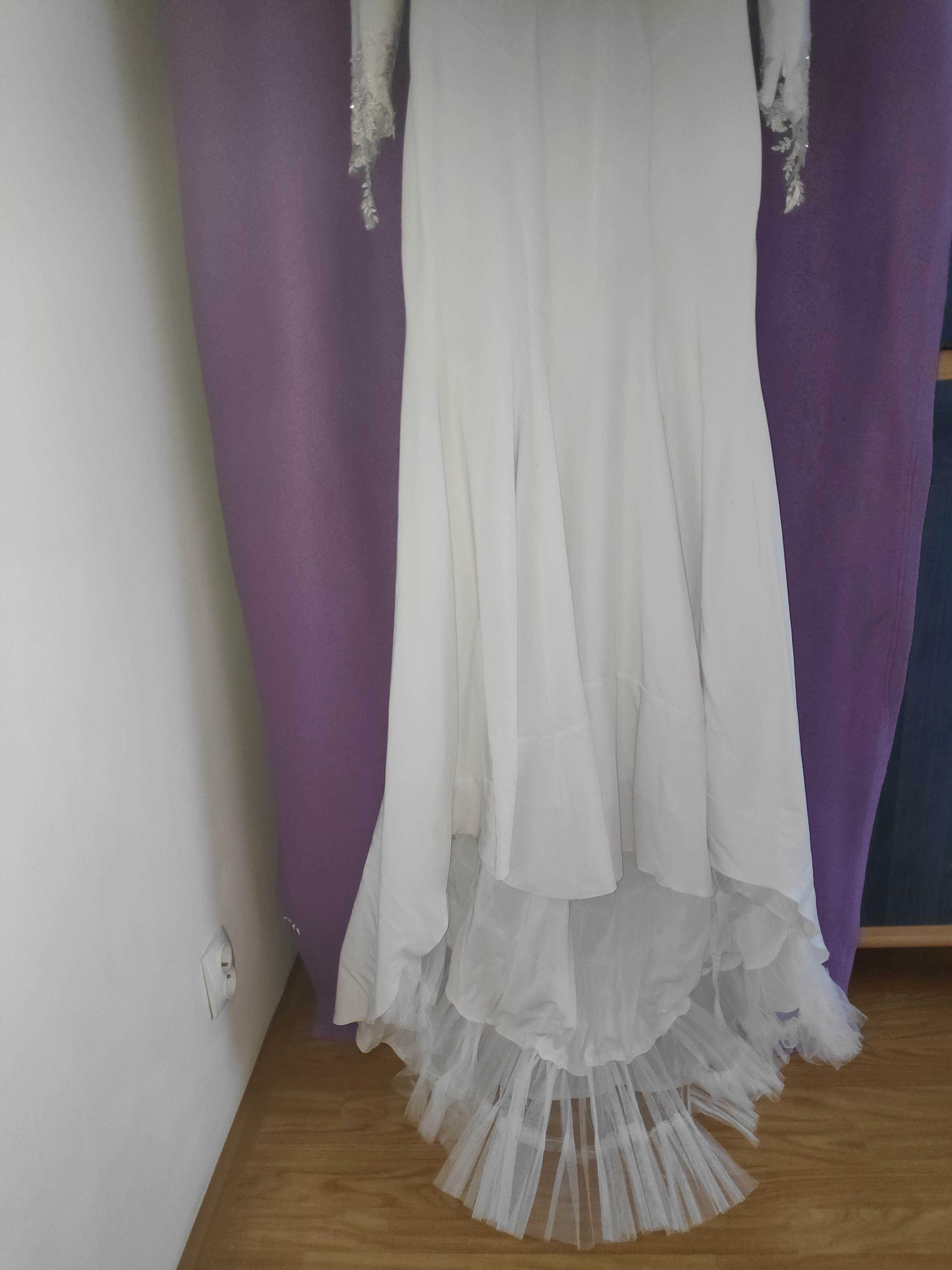 Suknia ślubna (weselna)