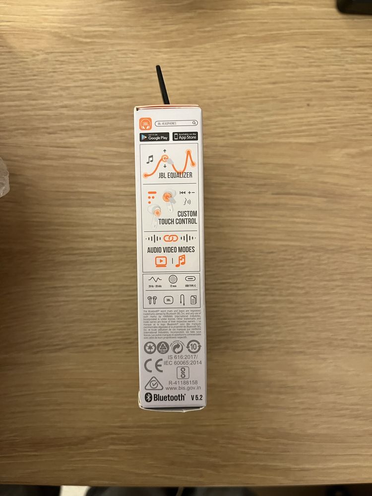 Nowe słuchawki JBL Wave Flex