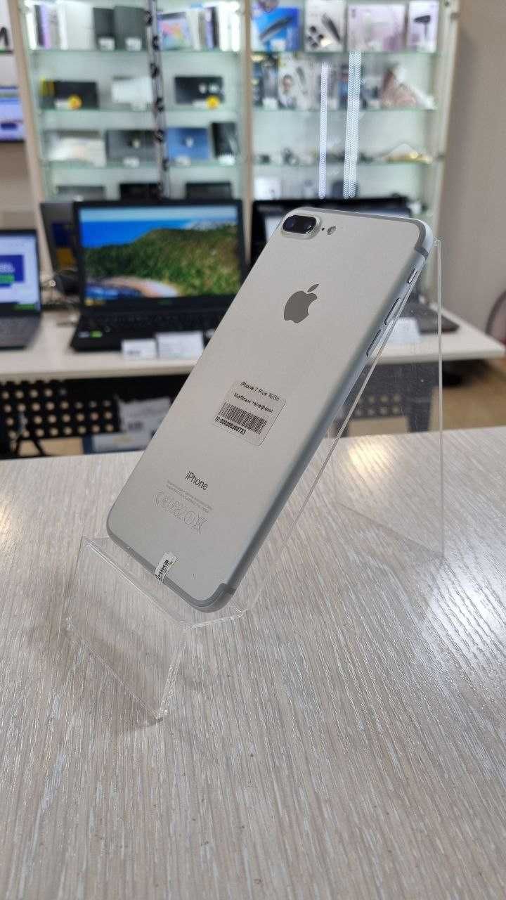 Мобильный телефон iPhone 7 Plus 32Gb