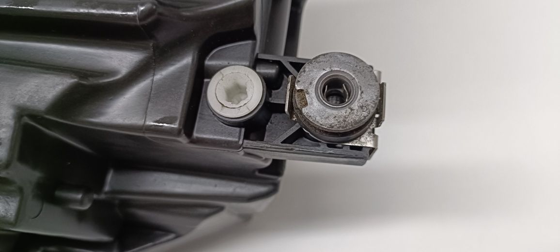 Audi A4 B9 16-19 Lampa Prawa Przednia Matrix
