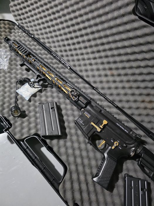 Tokyo Marui MTR16 Gold GBBR