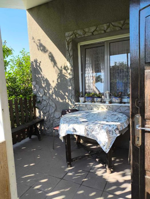 село Дачное, добротный дом 2 эт, 10 сот.  Рядом Нерубайское.