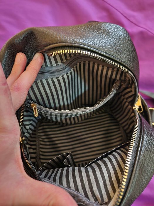 Жіночий рюкзак,  рюкзак в чорному кольорі,  рюкзак