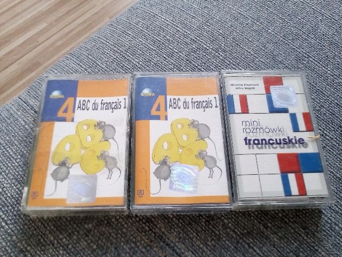 Kasety magnetofonowe z podręcznikami, j.francuski