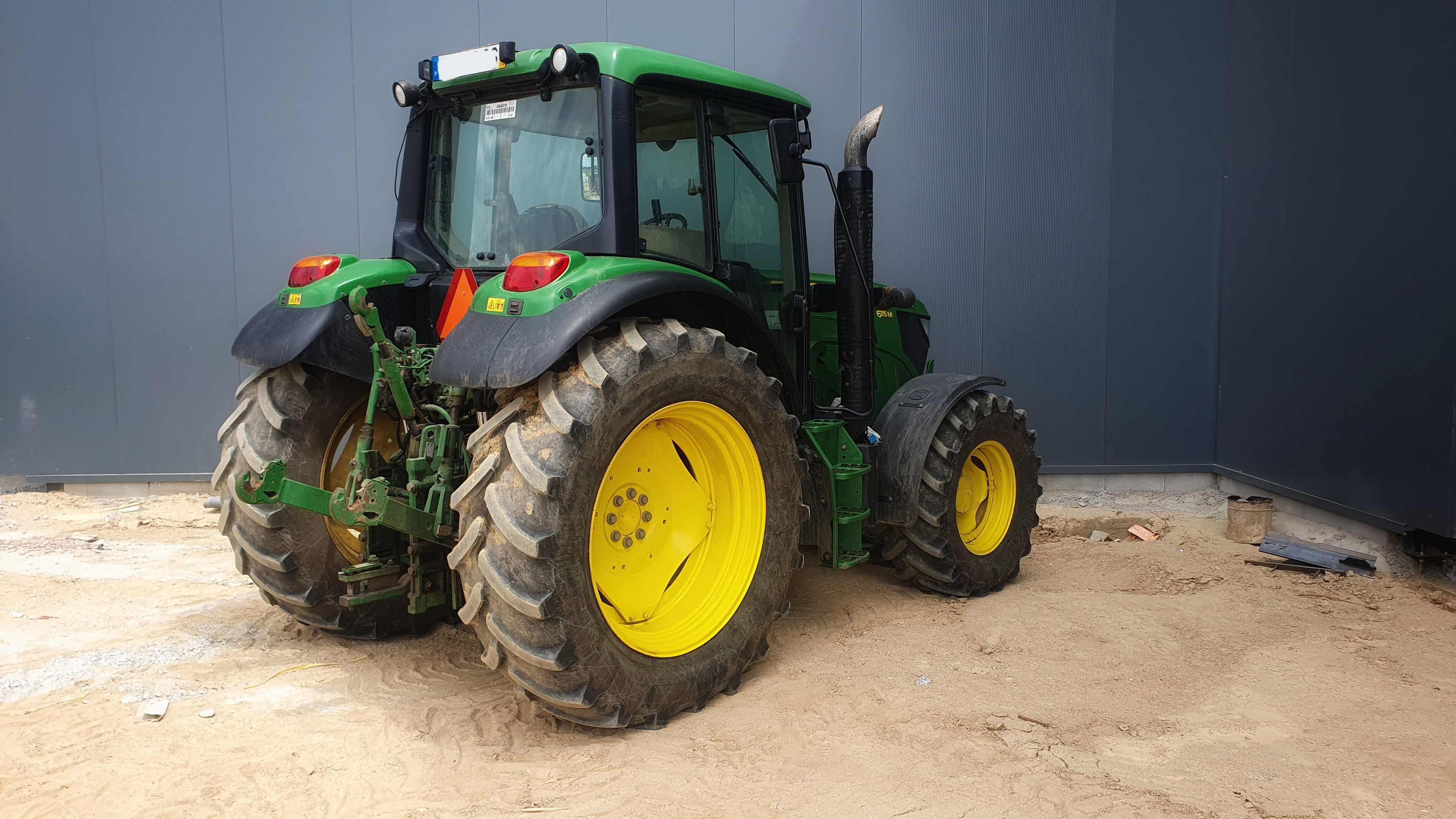 Trator John Deere 6115 M