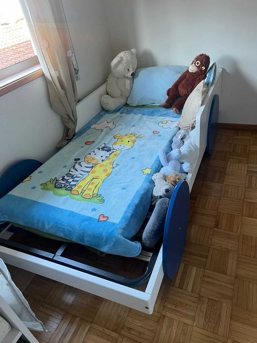 Cama formato carro