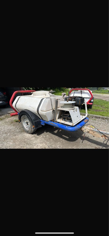 Myjka mobilna Brendon Bowsers B1000 Diesel na przyczpie karcher