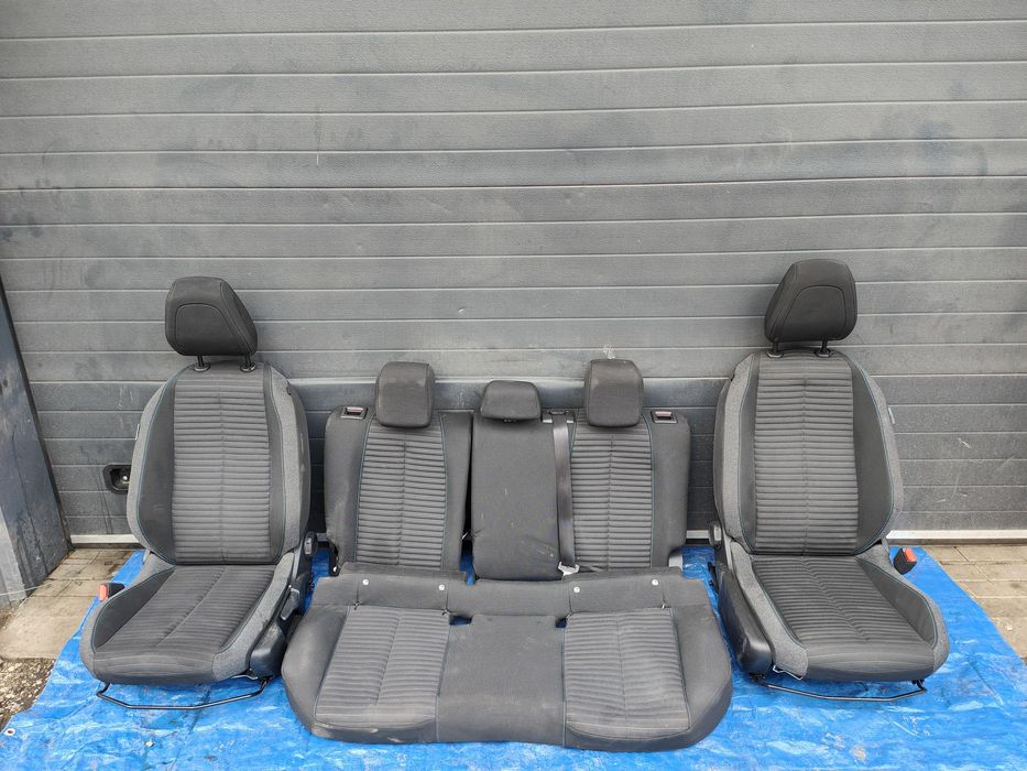 Fotele kanapa środek Peugeot 208 II