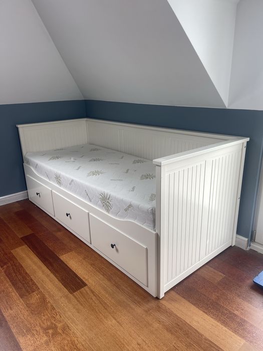 Łóżko HEMNES z materacem