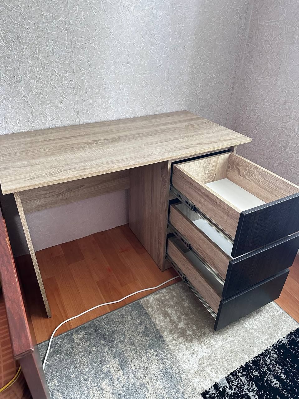 Стіл письмовий  б/у
