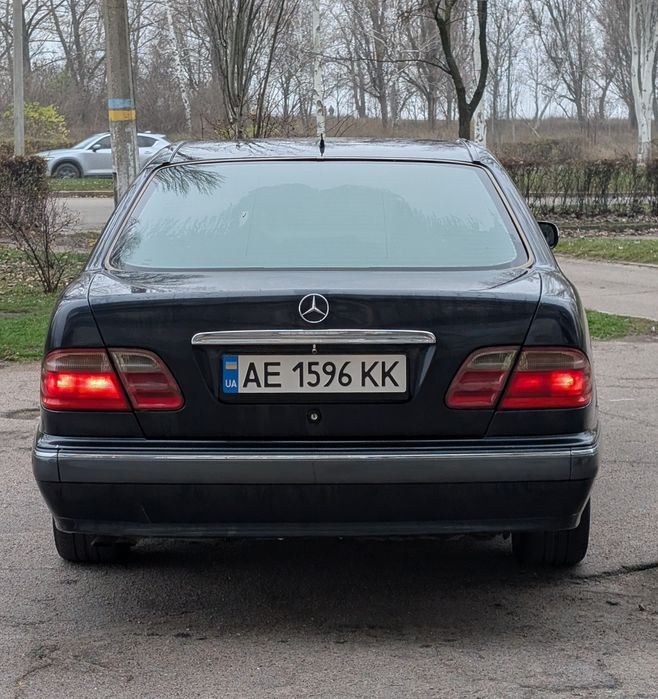 Mercedes Benz w210 e320