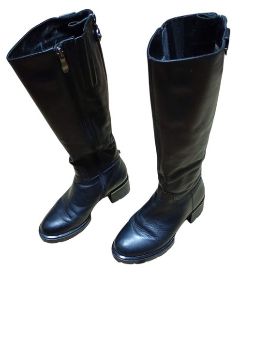 Жіночі шкіряні чоботи