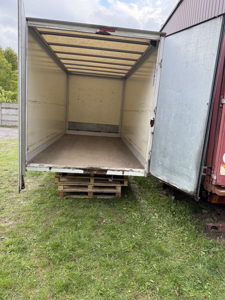 Kontener iveco daily 18r Stan BDB