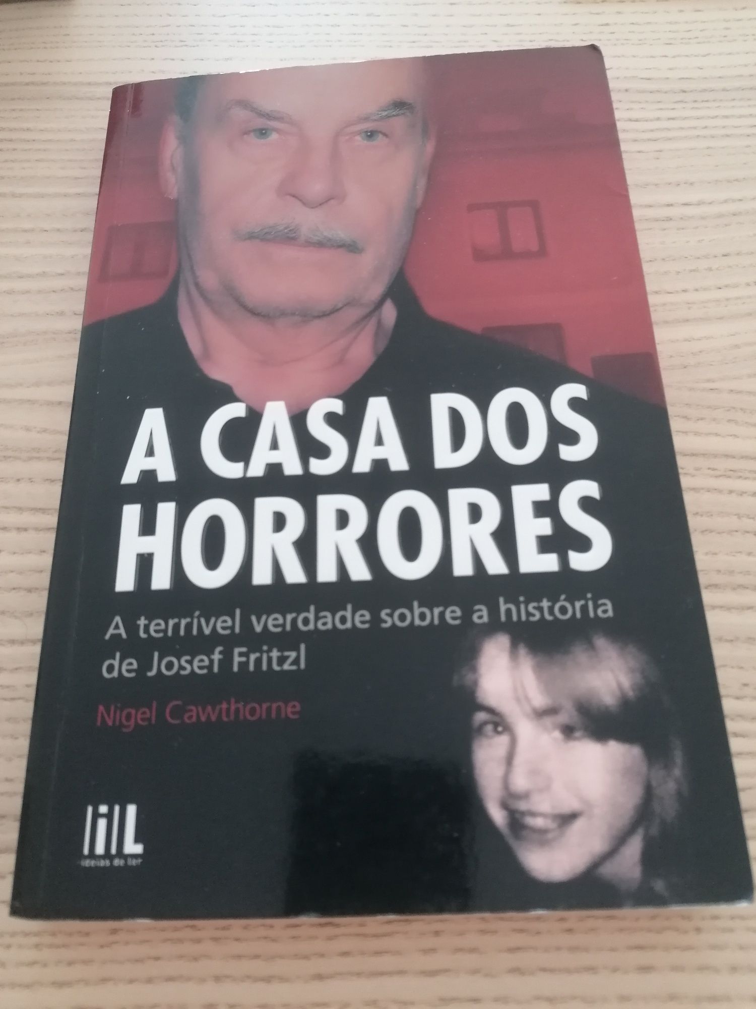 Livro A Casa dos Horrores - Nigel Cawthorne