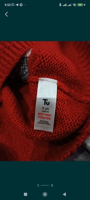 Свитер  с паетками ,новогодний ,праздничный на девочку 8-12 лет