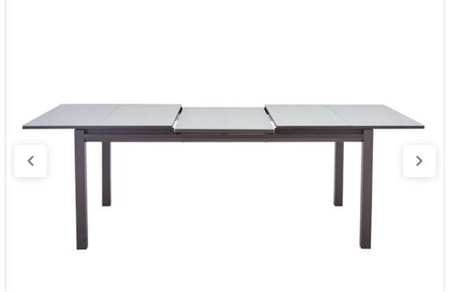 Mesa e 10 cadeiras de jardim castanho chocolate.