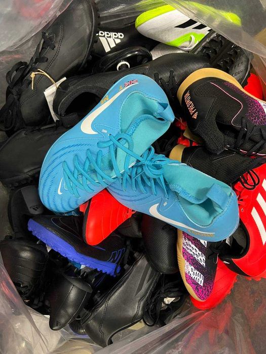 Футбольне дитяче взуття ОПТОМ НОВЕ ОПТ Бутси Сороконіжки Футзалки СТОК