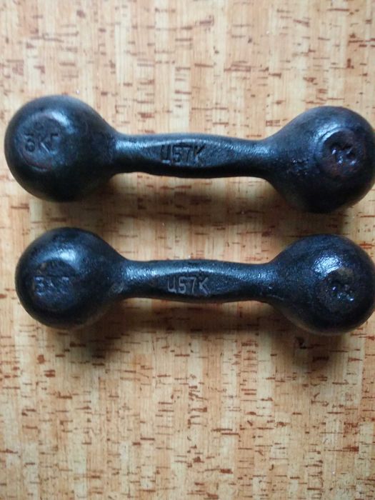 Гантелі литі чавунні радянських часів      1 шт - 3кг.