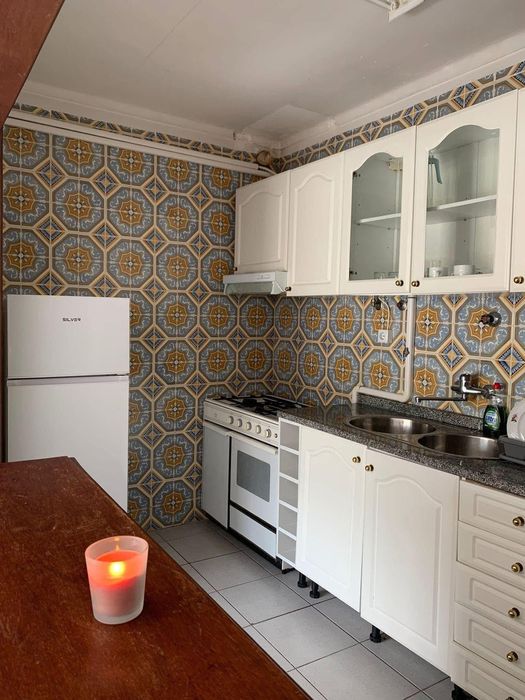 Arrendo t2 mobilado no cacem