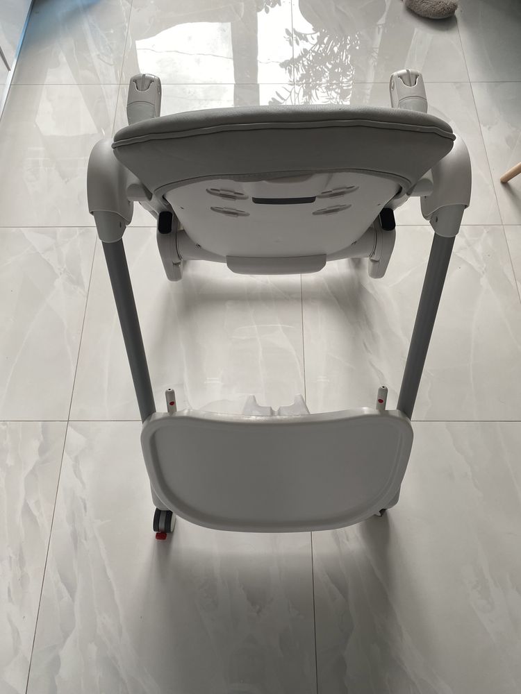 Продам стульчик детский PEG PEREGO Prima Pappa Follow Me