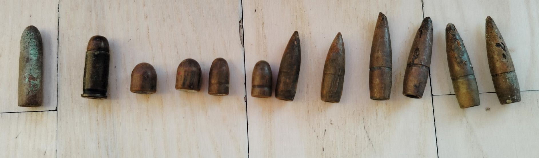 Łuski Łuska polskie i niemieckie KBK-AK + pociski