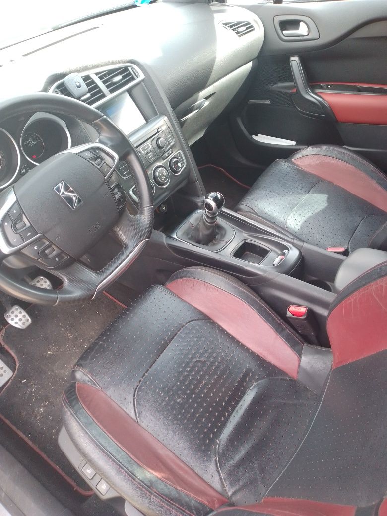 Ds4 só chic caixa manual