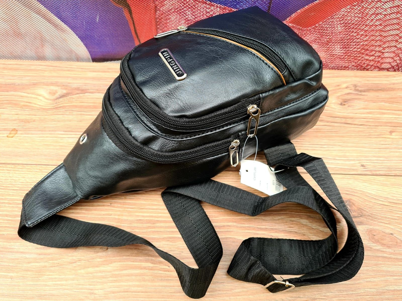 Nowy modny plecak na jedno ramię w kolorze czarnym
